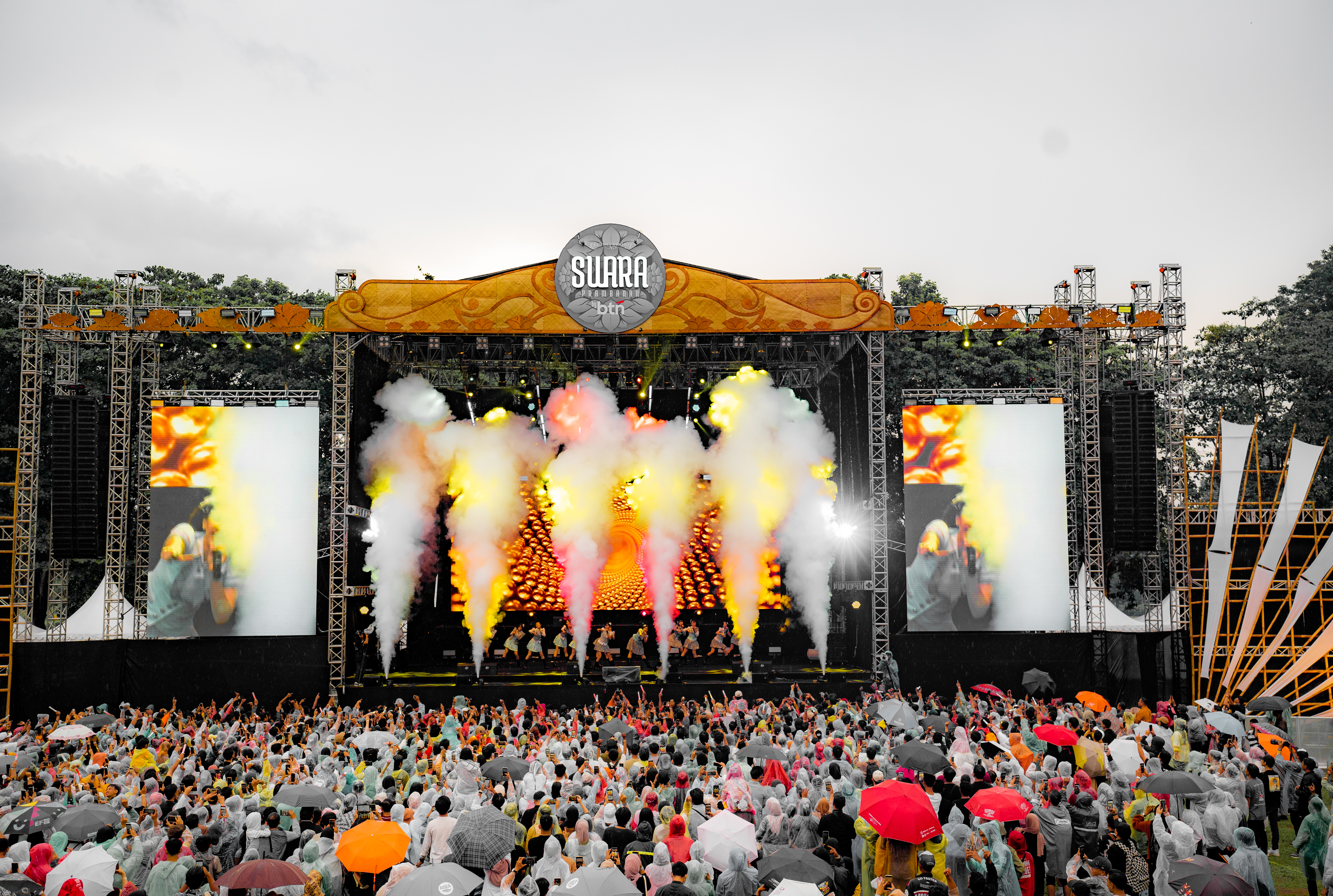 Creative show management